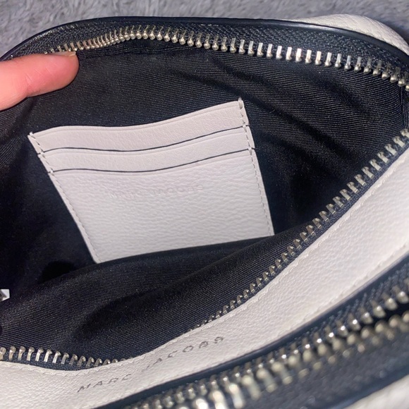 Marc Jacobs The Softshot Leather Crossbody in White - Picture 5 of 6